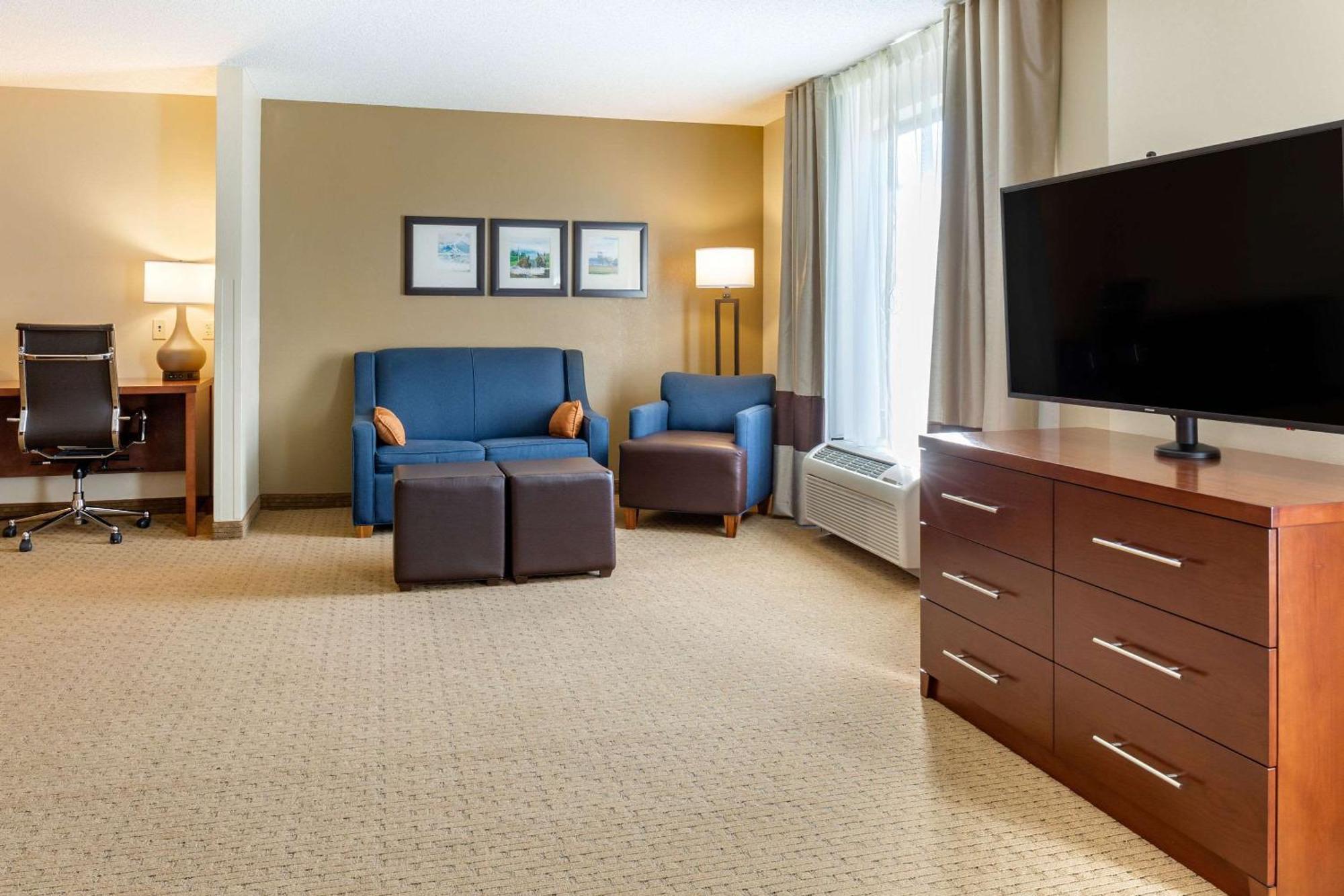 Comfort Suites Lancaster Amish Country Smoketown  Bagian luar foto